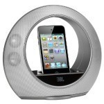 Apple iPod Touch 64 GB + JBL Radial Micro Dockingstation für 280 EUR
